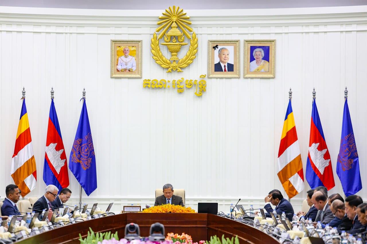 កិច្ចប្រជុំគណៈរដ្ឋមន្ត្រី៖ ហេតុអ្វីការបន្តកំណែទម្រង់ និងវិសោធនកម្មច្បាប់ផ្លូវថ្នល់ ជាសមិទ្ធផលគន្លឹះដើម្បីគាំទ្រដល់ការរីកចម្រើនសេដ្ឋកិច្ចជាតិ?